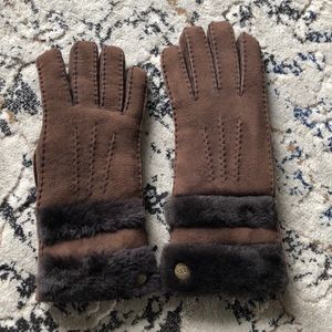 Fleece lined Ugg gloves